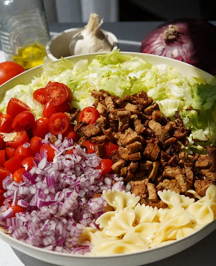 Vegan Pesto Pasta Salad