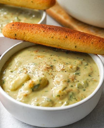 Vegan Olive Garden Gnocchi Soup