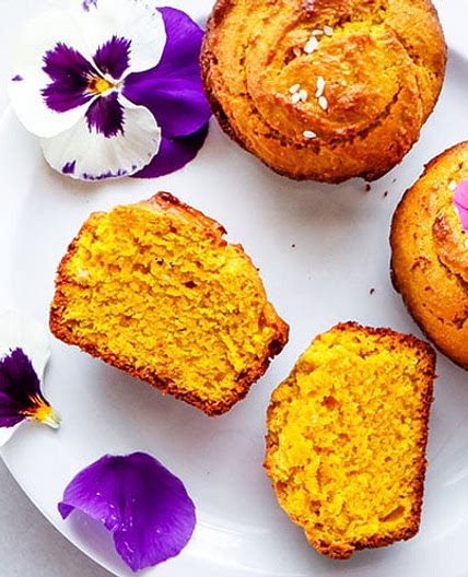 Fluffy Golden Turmeric Cakes (Sfouf)