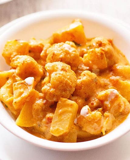 Aloo Gobi Recipe (Restaurant Style Curry)