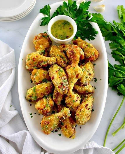 Air Fryer Garlic Parmesan Wings