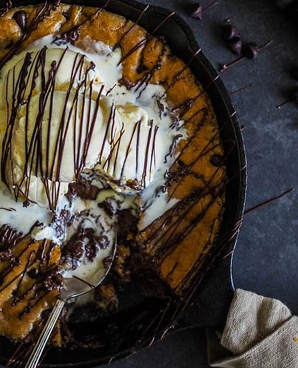 Giant Skillet Chocolate Chip Cookie Pizookie With Nutella Filling!