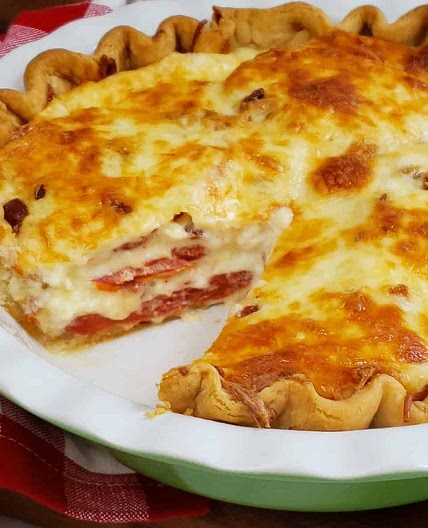 Tomato and Vidalia Onion Pie with Bacon