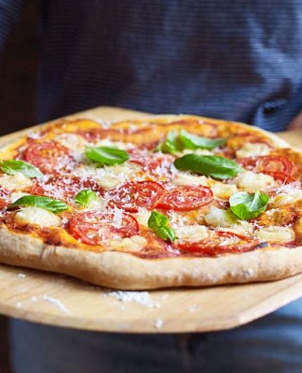 Vegan pizza Margherita