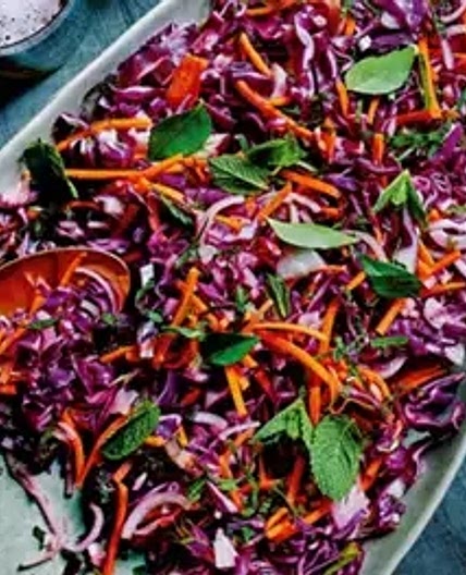 Red cabbage, carrot & mint sambol