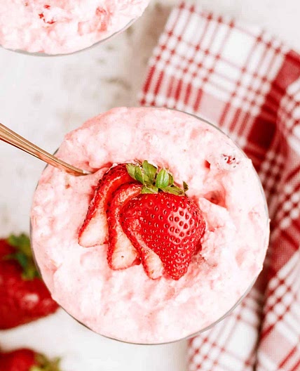 5 Minute Strawberry Jello Salad Recipe