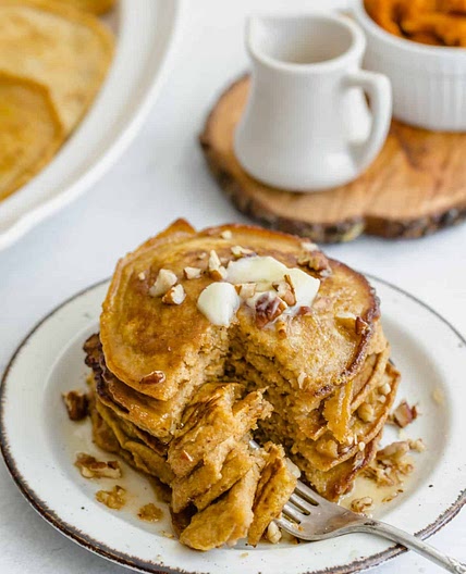 Whole Wheat Pumpkin Pancakes
