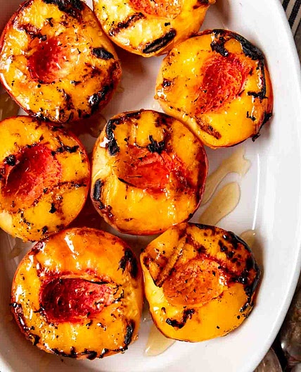 Grilled Peaches with Ice Cream