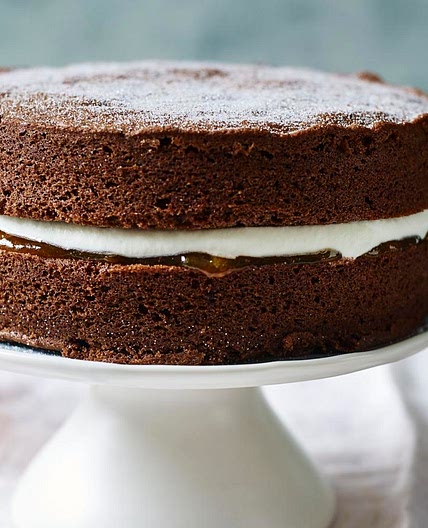 Mary Berry's simple chocolate cake
