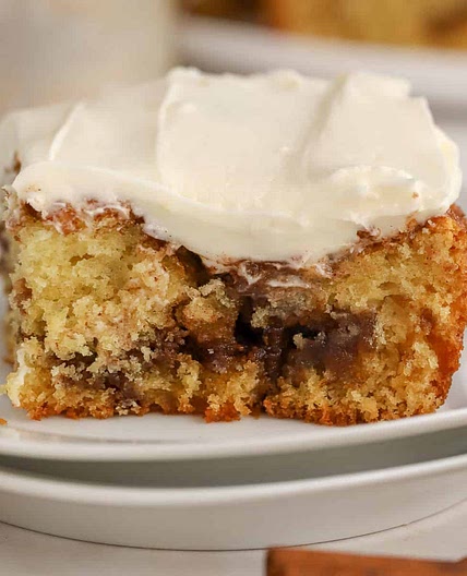 Cinnamon Roll Cake