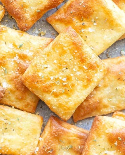 Keto Crackers (2 ingredients!)