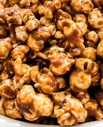 Easy Homemade Caramel Corn