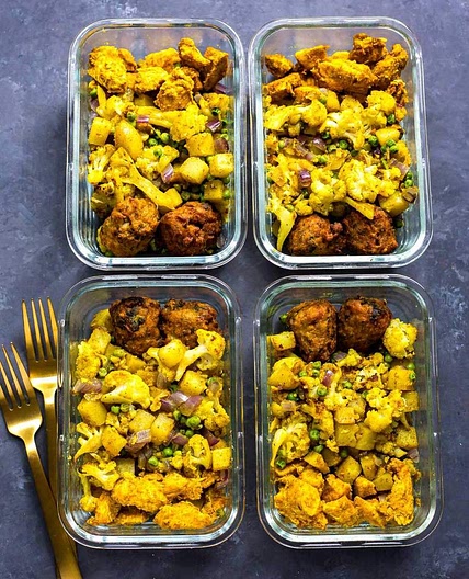 Indian-Inspired Chicken Meal Prep Bowls