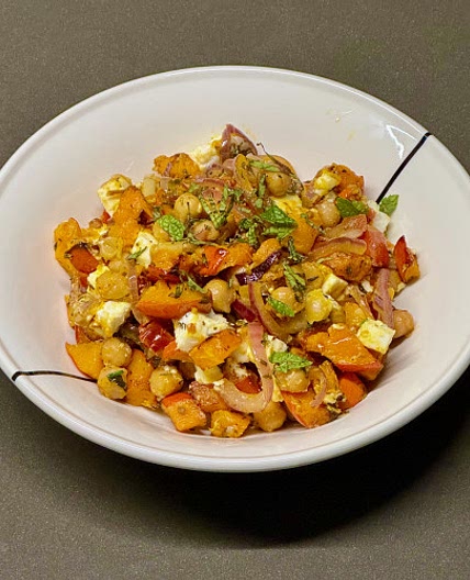 Lukewarm pumpkin salad