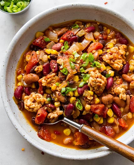 THE ULTIMATE TEMPEH CHILI