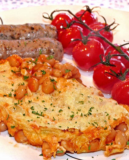 Baked bean omelette