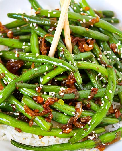 Asian Garlic Green Beans (Easy!)