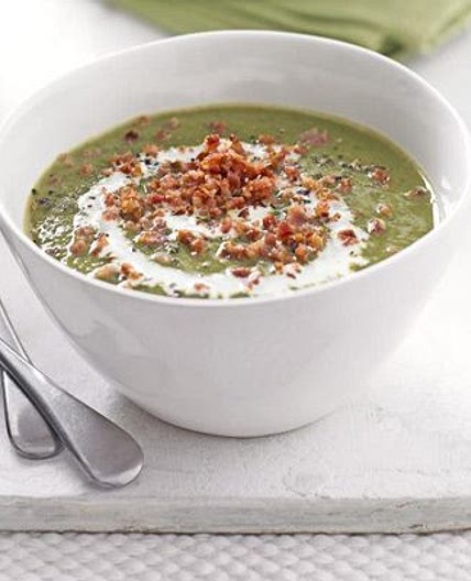 Creamy lentil & spinach soup with bacon