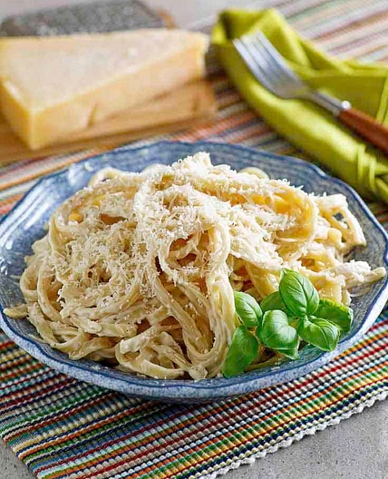 Olive Garden Alfredo Sauce Easy Copycat Recipe