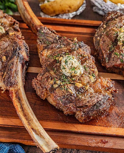 How to Cook the Perfect Tomahawk Steak