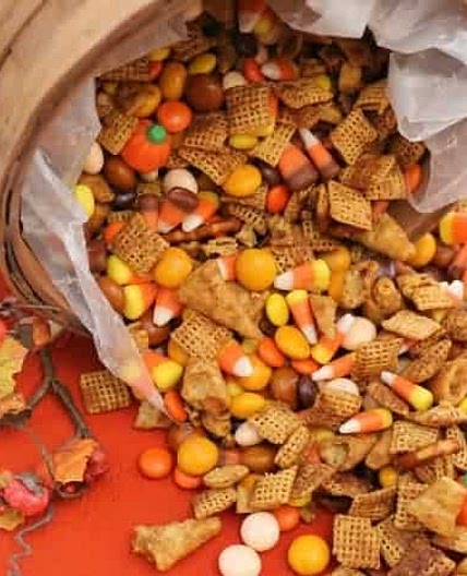 Pumpkin Spice Snack Mix