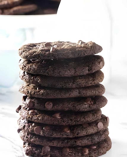 Crispy Double Chocolate Cookies