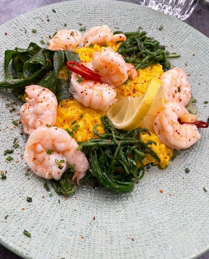 Saffron Shrimp Risotto with Samphire and Lamb´s Lettuce