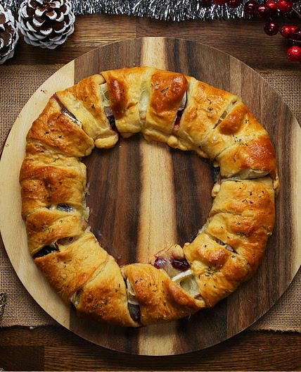 Cranberry And Brie Crescent Ring Recipe by Tasty