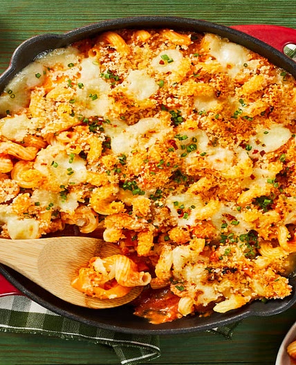 Roasted Pepper Cavatappi Milano with Fresh Mozz, Crispy Panko & Chives