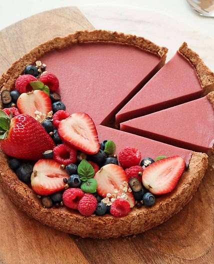Vegan Strawberry Tart (gluten-free!)