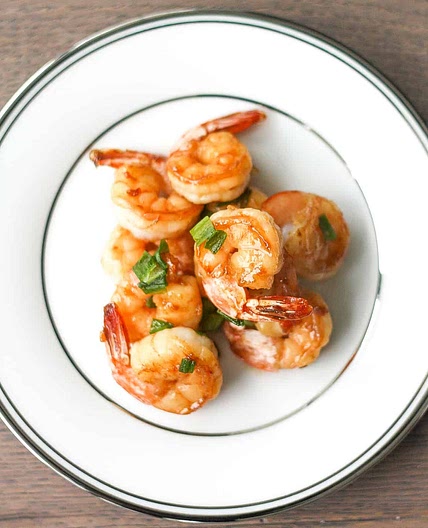 Pan-fried Garlic Prawns with Soy Sauce