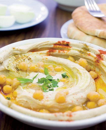 Hummus Masabacha with Paprika and Whole Chickpeas