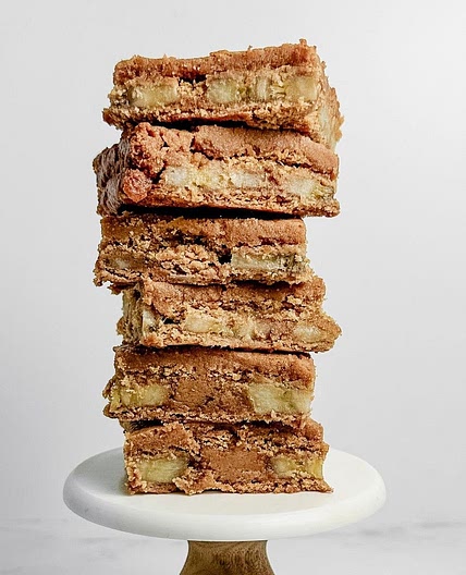 Sesame Shortbread Sandwich Cookies with Tahini Frosting!
