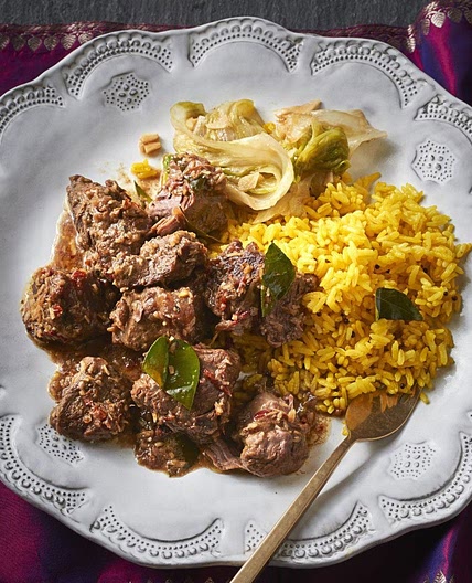 Beef rendang & turmeric rice