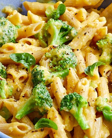 Butternut Squash Mac and Cheese with Broccoli