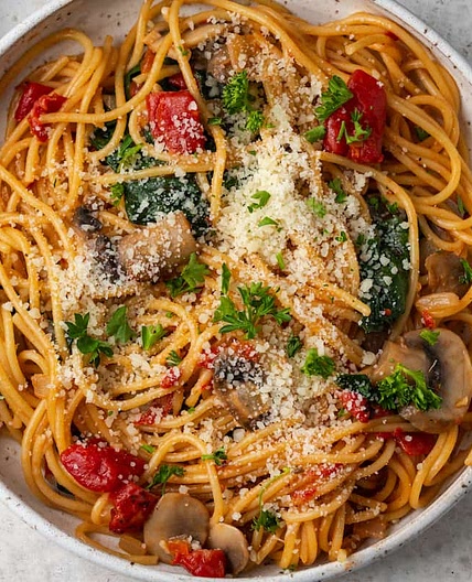 One-Pot Vegetarian Spaghetti