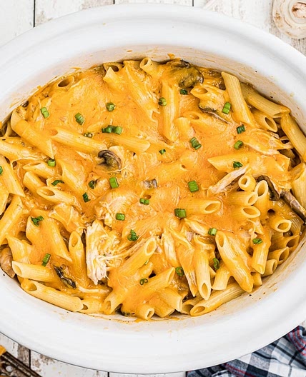 Slow Cooker Cheesy Chicken Penne