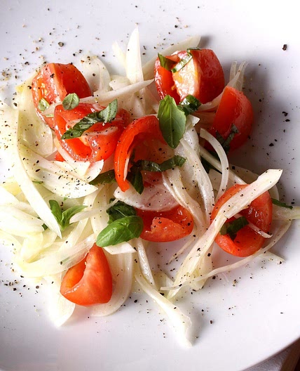 Fennel, Tomatoes and Basil Salad with Lemon Vinaigrette