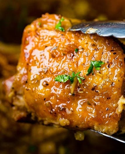 Slow Cooker Garlic Chicken