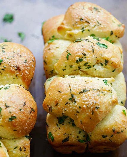 Pull Apart Garlic Bread