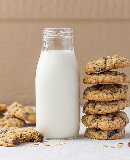 Old Fashioned Oatmeal Raisin Cookies