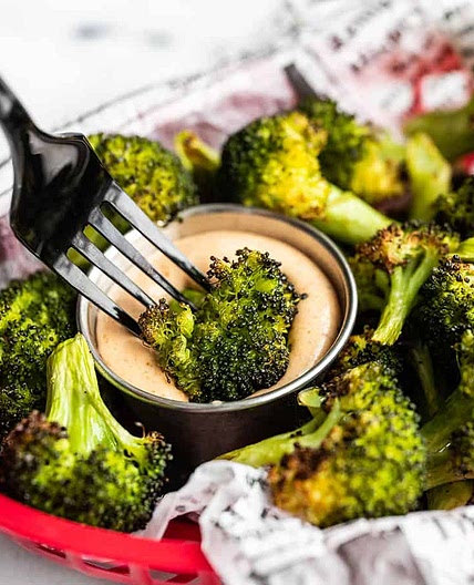 Easy Oven Roasted Broccoli
