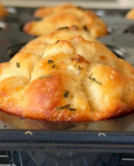 Rosemary Garlic Focaccia Muffins