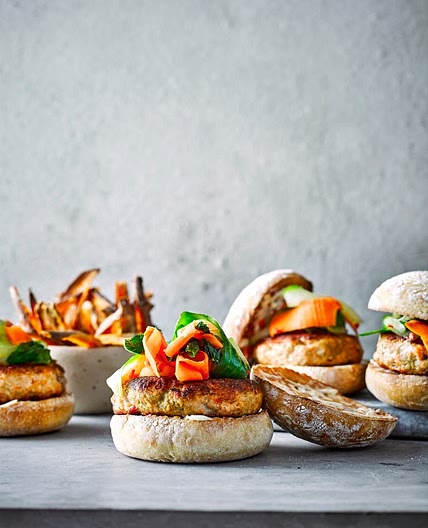Thai green salmon burgers with sweet potato wedges