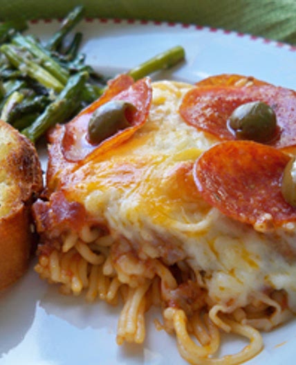 Cheesy Pizza Hotdish Recipe