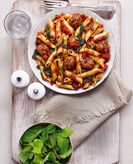Slimming World meatballs & pasta with a spicy tomato sauce