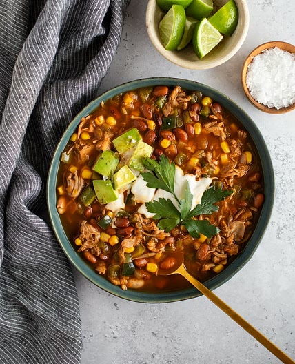 Smoky Jackfruit Pinto Bean Chilli - Easy Vegan Recipe