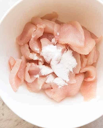 How to Tenderise Chicken for Stir Fries (Chinese secret!)