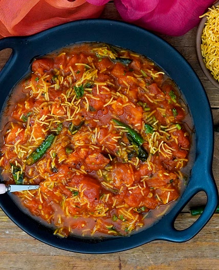 Gujarati Sev Tameta Nu Shaak | Sev Tamatar Ki Sabzi Recipe