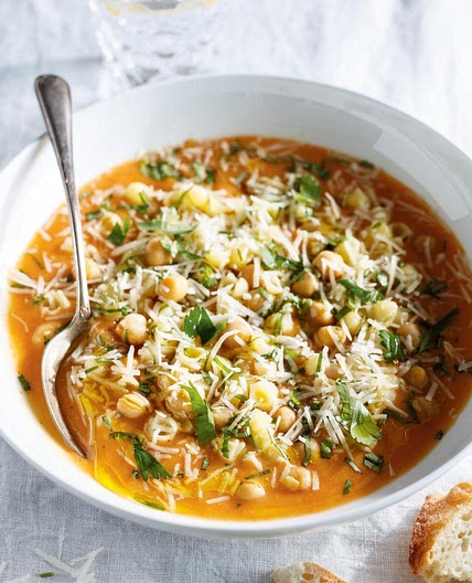 Pasta and Chickpea Ragù
